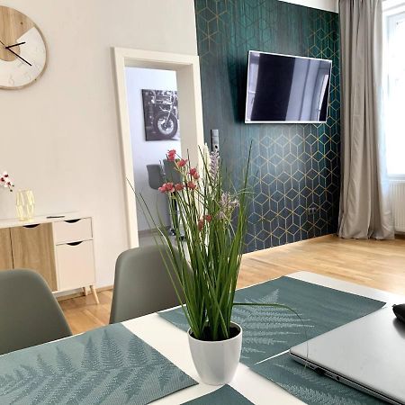 Premium Apartment Am Einsiedlerpark Вена Экстерьер фото